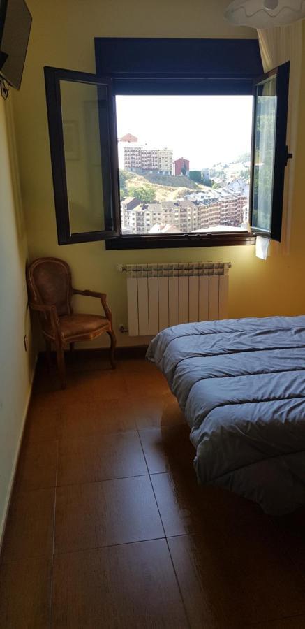 Hotel Alina Cangas De Narcea Oda fotoğraf
